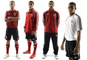 Bristol City First Team: 09-10 New Kit - A Fresh Look for the Robins