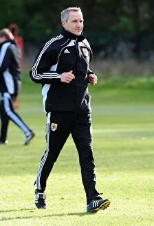 Images Dated 11th January 2011: Bristol City First Team: Gearing Up for Season 10-11 - January Training Session
