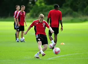 Framed Print : Bristol City First Team: Gearing Up for Season 10-11 - Training Session on September 9, 2010 Framed Print : Bristol City First Team: Gearing Up for Season 10-11 - Training Session on September 9, 2010