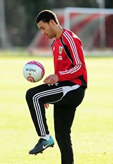 Images Dated 11th January 2011: Bristol City First Team: Kicking Off the New Year - Intensive Training (January 1, 2011)