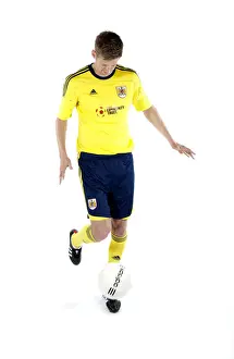 Bristol City First Team: New Kits Revealed for Season 11-12
