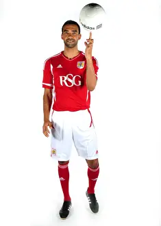 New Kit Shoot Prints: Bristol City First Team: New Kits Unveiled - Season 11-12