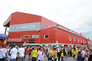 Images Dated 24th July 2011: Bristol City First Team Open Day 2011-12: A Behind-the-Scenes Look
