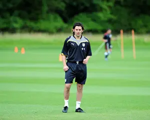 Framed Print : Bristol City First Team: Pre-Season Training 09-10 - Gearing Up for the New Season Framed Print : Bristol City First Team: Pre-Season Training 09-10 - Gearing Up for the New Season