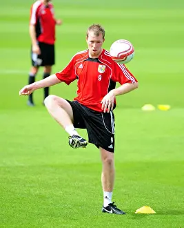 Bristol City First Team: Pre-Season Training 2010-2011 - Gearing Up for Season 10-11