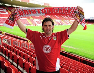 New Signings Collection: Bristol City First Team: Star Arrivals - New Signings 09-10
