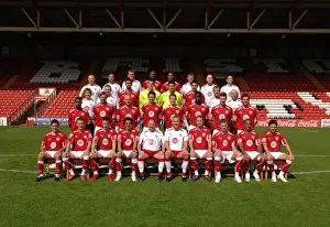 Team Photo Prints: Bristol City First Team: United in Blue - 08-09 Season