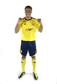 Bristol City First Team: Unveiling the New Kit for the 11-12 Season