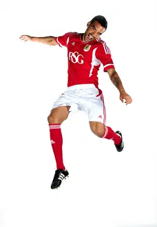 New Kit Shoot Prints: Bristol City First Team: Unveiling the New Kits for Season 11-12