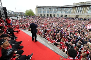 City Of Bristol Prints: Bristol City Football Club: Steve Lansdown Addresses Thousands of Fans at the Celebration Tour (Joe Meredith/JMP)