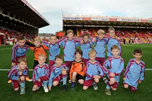 Bristol City V Oldham Athletic Prints: Bristol City Football Club Celebrates Victory with Guard of Honor from Oldham Athletic - November 2014