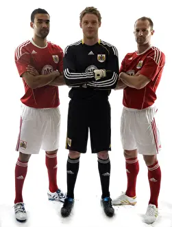 Framed Print : Bristol City Football Club: New Kit Unveiled for 09-10 Season