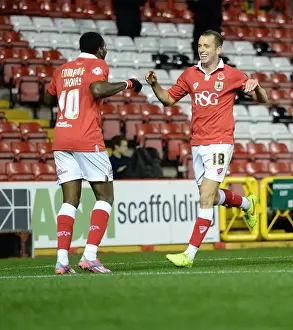 Bristol City Football Club: Wilbraham and Emmanuel-Thomas Celebrate Johnstone Paint Trophy Victory