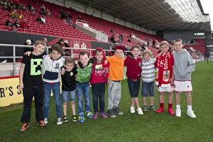 Bristol City V MK Dons Prints: Bristol City Football Team vs MK Dons - Sky Bet Championship Group Photo (October 2015)