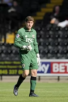 Images Dated 31st August 2014: Bristol City Goalkeeper Frank Fielding in Action at Notts County, August 2014