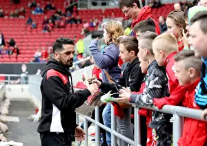 Bristol City: Kit Man Scott Murray Signing Autographs at Ashton Gate (Bristol City v Queens Park Rangers)
