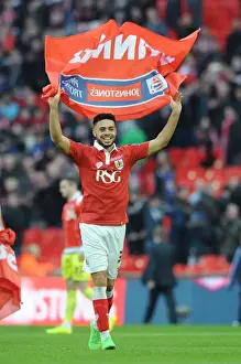 Framed Print : Bristol City Lifts Johnstone Paint Trophy: Derrick Williams Triumphant Moment