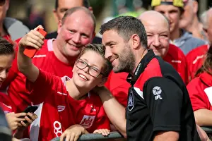 Fulham V Bristol City Prints: Bristol City Manager Lee Johnson Arrives at Craven Cottage: Pre-Match Selfies