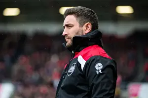 Framed Print : Bristol City Manager Lee Johnson's Focus at Ashton Gate vs Burton Albion (04 / 03 / 2017)
