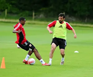 Bristol City: Marlon Jackson vs Paul Hartley - Intense Training Tackle