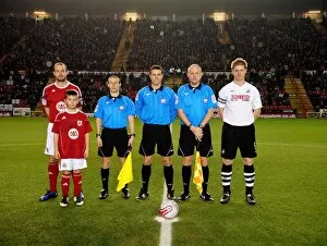 Images Dated 1st February 2011: Bristol City v Swansea City