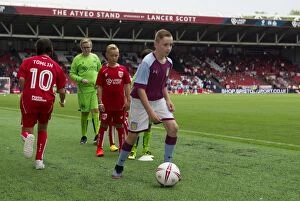 Images Dated 27th August 2016: Bristol City vs Aston Villa Clash in Sky Bet Championship (August 2016)