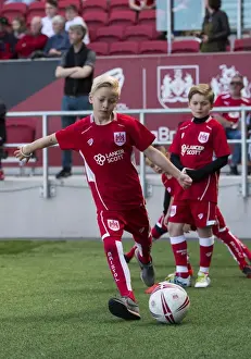 Bristol City vs Barnsley: Clash in the Sky Bet Championship (April 2017)