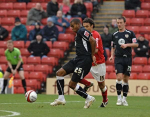 Images Dated 25th October 2008: Bristol City vs. Barnsley: A Football Rivalry - Season 08-09