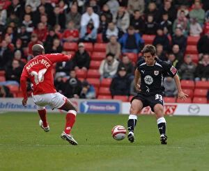 Images Dated 25th October 2008: Bristol City vs. Barnsley: A Football Rivalry - Season 08-09