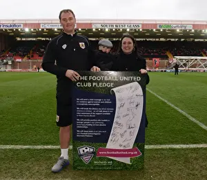 Bristol City V Barnsley Prints: Bristol City vs Barnsley: Football United at Ashton Gate - Sky Bet League One Clash (28/03/2015)