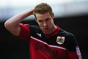Framed Print : Bristol City vs Barnsley: Stephen Pearson in Action at Ashton Gate, 2013