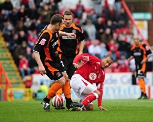 Images Dated 28th February 2009: Bristol City vs Blackpool: A Football Rivalry (08-09 Season)
