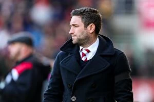 Images Dated 14th January 2017: Bristol City vs Cardiff City: Lee Johnson Watches Intently (14/01/2017)