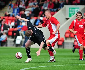 Framed Print : Bristol City vs. Cheltenham Town: Clash of Rivals - Pre-Season Friendly (09-10) Framed Print : Bristol City vs. Cheltenham Town: Clash of Rivals - Pre-Season Friendly (09-10)