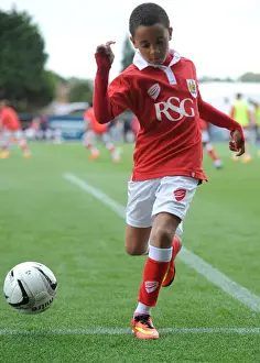 Bristol City vs Chesterfield Rivalry: A Football Battle at Ashton Gate, October 11, 2014 - Dougie Allward/JMP