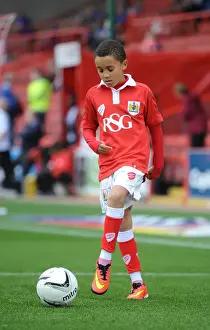 Bristol City vs Chesterfield Rivalry: Sky Bet League One Clash at Ashton Gate, October 11, 2014 - Football Match
