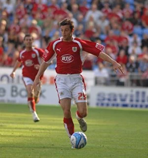 Images Dated 15th September 2007: Bristol City vs. Coventry City: Midfield Battle - Ivan Sproule's Intense Rivalry