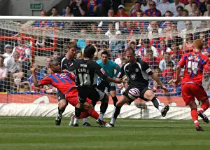 Framed Print : Bristol City vs Crystal Palace: 2007-08 Play-Off Semifinal - First Leg Framed Print : Bristol City vs Crystal Palace: 2007-08 Play-Off Semifinal - First Leg