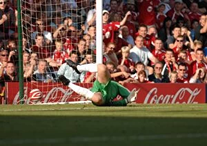 Images Dated 20th September 2008: Bristol City vs Doncaster Rovers: A Football Rivalry - Season 08-09