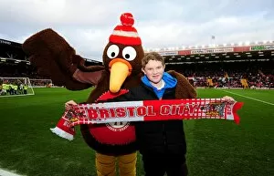 Images Dated 21st January 2012: Bristol City vs Doncaster Rovers: A Football Clash from Season 11-12