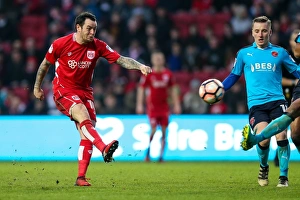 Framed Print : Bristol City vs Fleetwood Town: Lee Tomlin in Action during The Emirates FA Cup Third Round Proper at Ashton Gate Stadium (07.01.2017)
