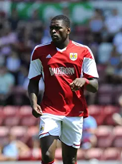 Bristol City V Glasgow Rangers Prints: Bristol City vs Glasgow Rangers: Jay Emmanuel-Thomas in Action
