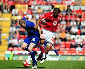 Images Dated 13th April 2009: Bristol City vs Ipswich Town: A Football Rivalry from the 08-09 Season