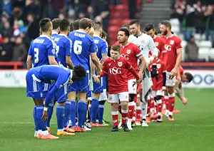 Framed Print : Bristol City vs Ipswich Town: Mascots Exchange Handshakes at Ashton Gate, 2016 Framed Print : Bristol City vs Ipswich Town: Mascots Exchange Handshakes at Ashton Gate, 2016