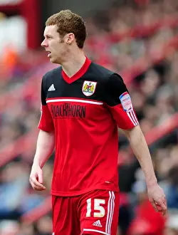 Bristol City vs Middlesbrough: Stephen Pearson in Action at Ashton Gate