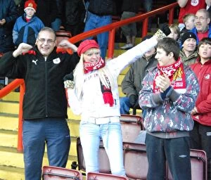 Images Dated 14th November 2008: Bristol City vs. Nottingham Forest: A Football Rivalry - Season 08-09