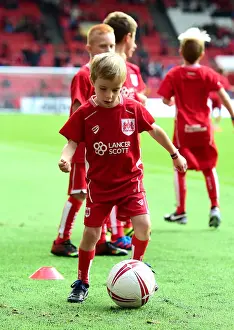 Bristol City vs. Nottingham Forest: A Football Rivalry at Ashton Gate Stadium (October 2016)