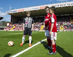 Bristol City V Notts County Prints: Bristol City vs Notts County Clash: Sky Bet League One Rivalry at Ashton Gate (April 2014)