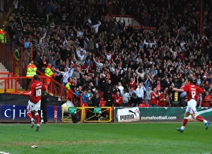Images Dated 3rd April 2009: Bristol City vs Preston North End: A Football Rivalry - Season 08-09