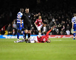 Images Dated 19th December 2009: Bristol City vs Reading: 09-10 Season - A Clash of Football Titans